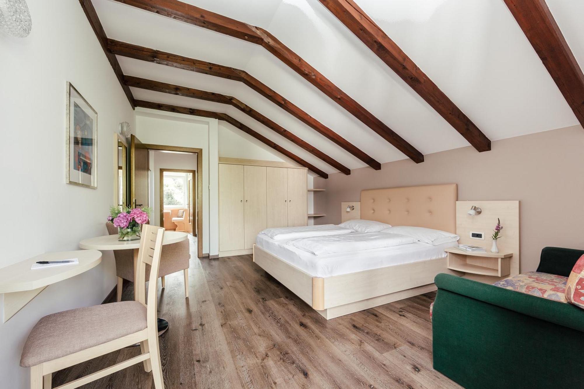 Hotel Garni Sirmian Merano Rom bilde